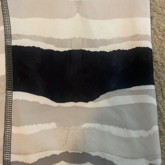 Lululemon Leggings - Picture 2 of 4